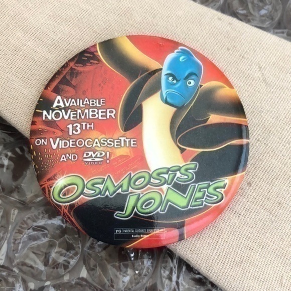 Vintage Osmosis Jones Button Brooch - Picture 1 of 2